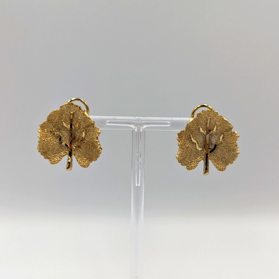 Vintage Bsk Gold Tone Alder Leaf Clip On Earrings Omega Back 18$